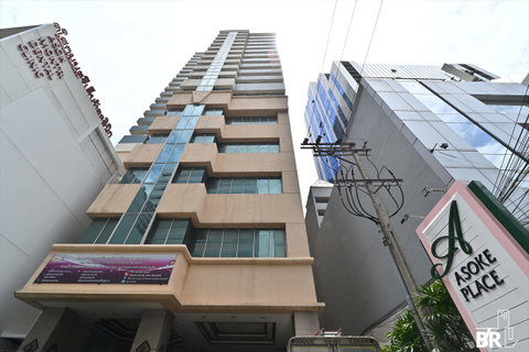 ✨ For Sale: Asoke Place Condo ✨  💰 Only  6,850,000  THB