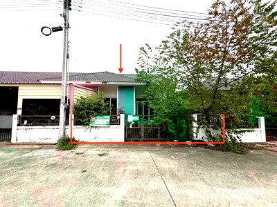 Townhouses for sale Ammata City Industrial Estate : TOWN HOUSE 31.9 Sq.w. Si Racha Chonburi for 1.5M