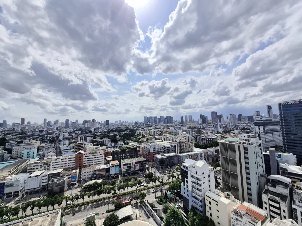 picture Condo for Sale✨“𝐑𝐡𝐲𝐭𝐡𝐦 𝐑𝐚𝐭𝐜𝐡𝐚𝐝𝐚“ ✨𝐒𝐩𝐞𝐜𝐢𝐚𝐥 𝐏𝐫𝐢𝐜𝐞 𝟒.𝟔𝟓 𝐌𝐁.❗️Size 46 Sq.m. 21st Floor - 26/26