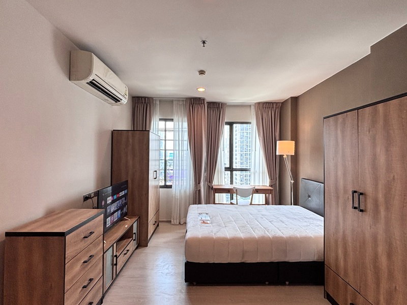 picture Rhythm Asoke 2 for rent Near MRT Rama 9 - 2/8