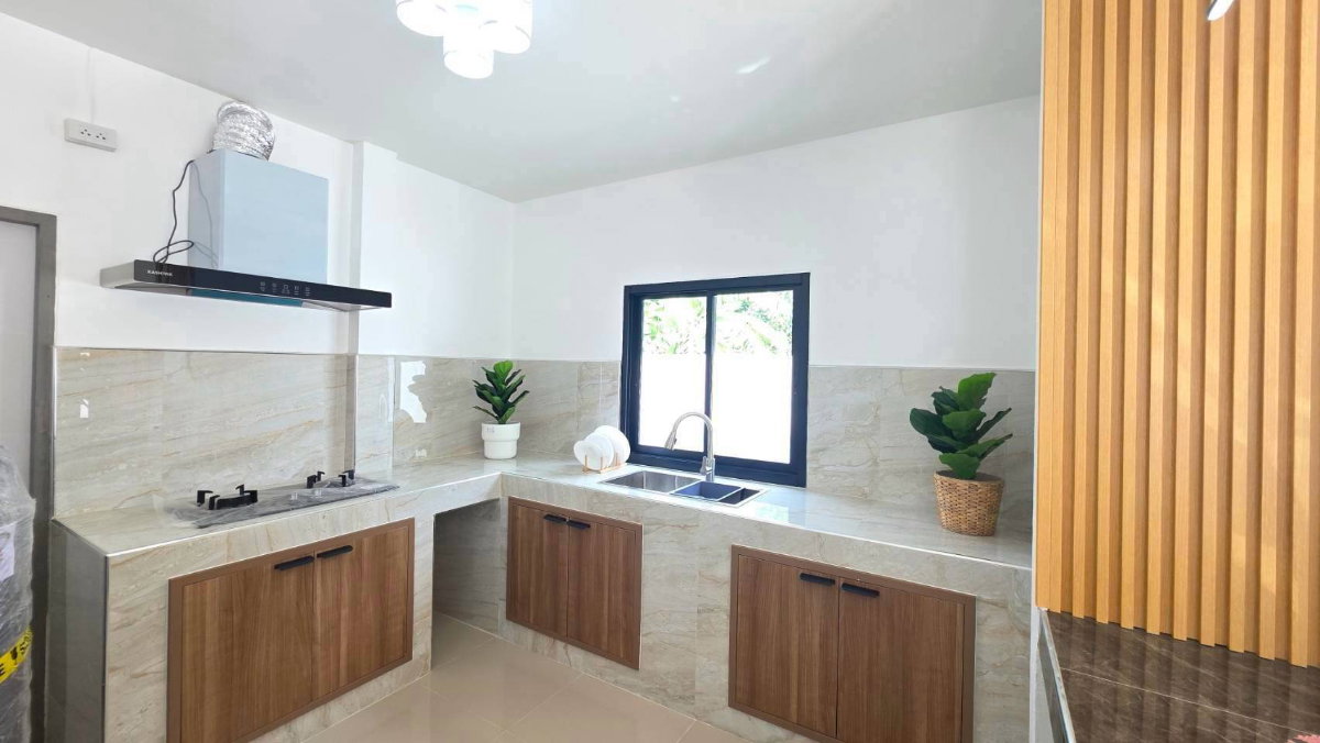 รูป บ้านเดี่ยว หลังใหญ่ กว้างขวาง แต่งใหม่ หมู่บ้านพนาสนธิ์การ์เด้นโฮม2 ถ.เลียบวารี79 หนองจอก เฟอร์นิเจอร์สวยพร้อมอยู่ - รูปที่ 12/18