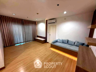 คอนโดให้เช่า : คอนโด 2-ห้องนอน ที่ เซนทริค ซีน รัชวิภา ใกล้ MRT วงศ์สว่าง (ID 3089557)
