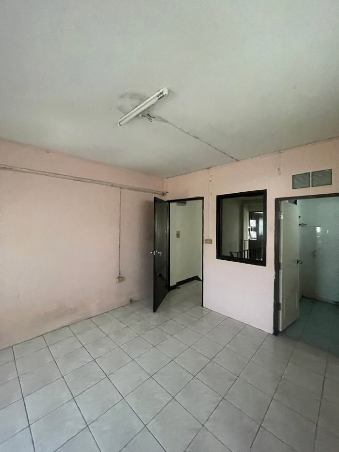 รูป อยู่ รามอินทรา34 แยก3 ห่างจากถนนใหญ่ 150ม. อยู่ใกล้ทางทางด่วน อยู่ใกล้ รถไฟฟ้าวายสีชมพู 2สถานี มัยลาภ และ วัชรพล เดือนละ 11,000 มัดจำ 1เดือน - รูปที่ 11/12