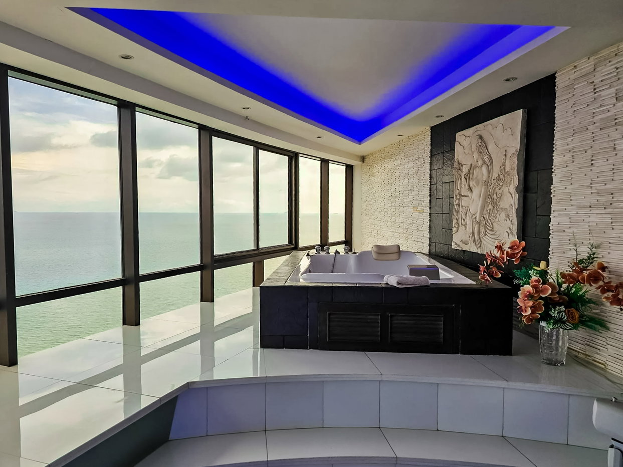 รูป Jomtien Plaza Condotel Luxury Duplex Penthouse for Sale - รูปที่ 18/19