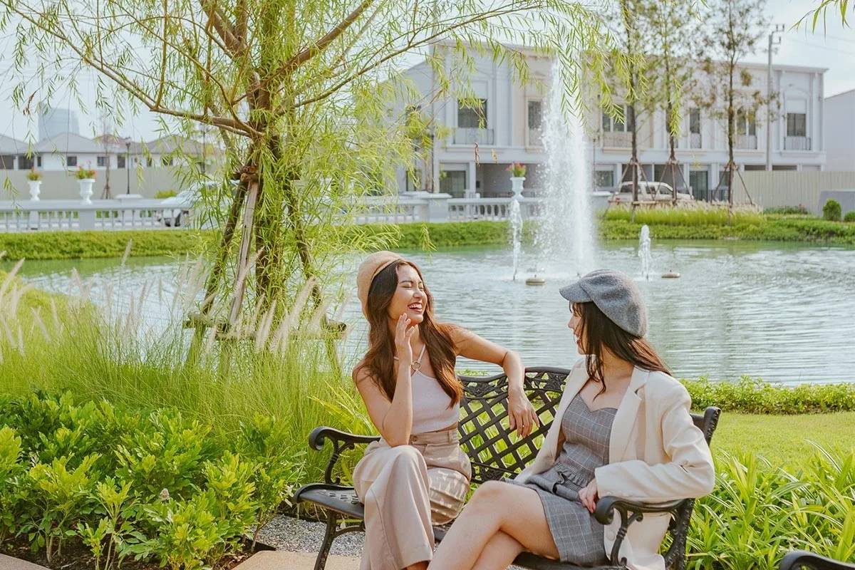 รูป 🇫🇷 สวยเหนือกาลเวลา ถ่ายรูปมุมไหนก็ปัง ตั้งแต่ซุ้มทางเข้าจนถึงตัวบ้านสไตล์ปารีส สิริ เพลส เมกาบางนา เริ่มเพียง 3.39 ล้านบาท ทัก Line: @urbanliv - รูปที่ 6/9