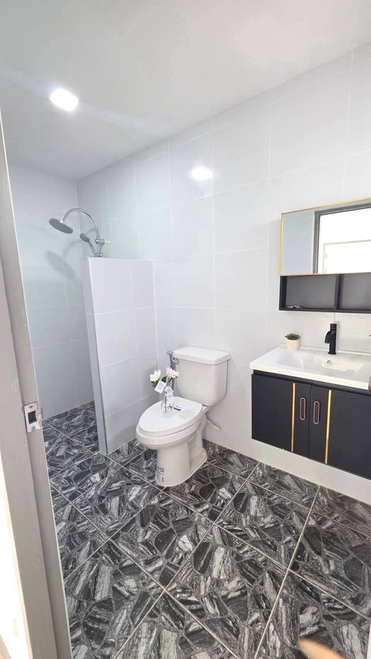 รูป บ้านเดี่ยว หลังใหญ่ กว้างขวาง แต่งใหม่ หมู่บ้านพนาสนธิ์การ์เด้นโฮม2 ถ.เลียบวารี79 หนองจอก เฟอร์นิเจอร์สวยพร้อมอยู่ - รูปที่ 14/18