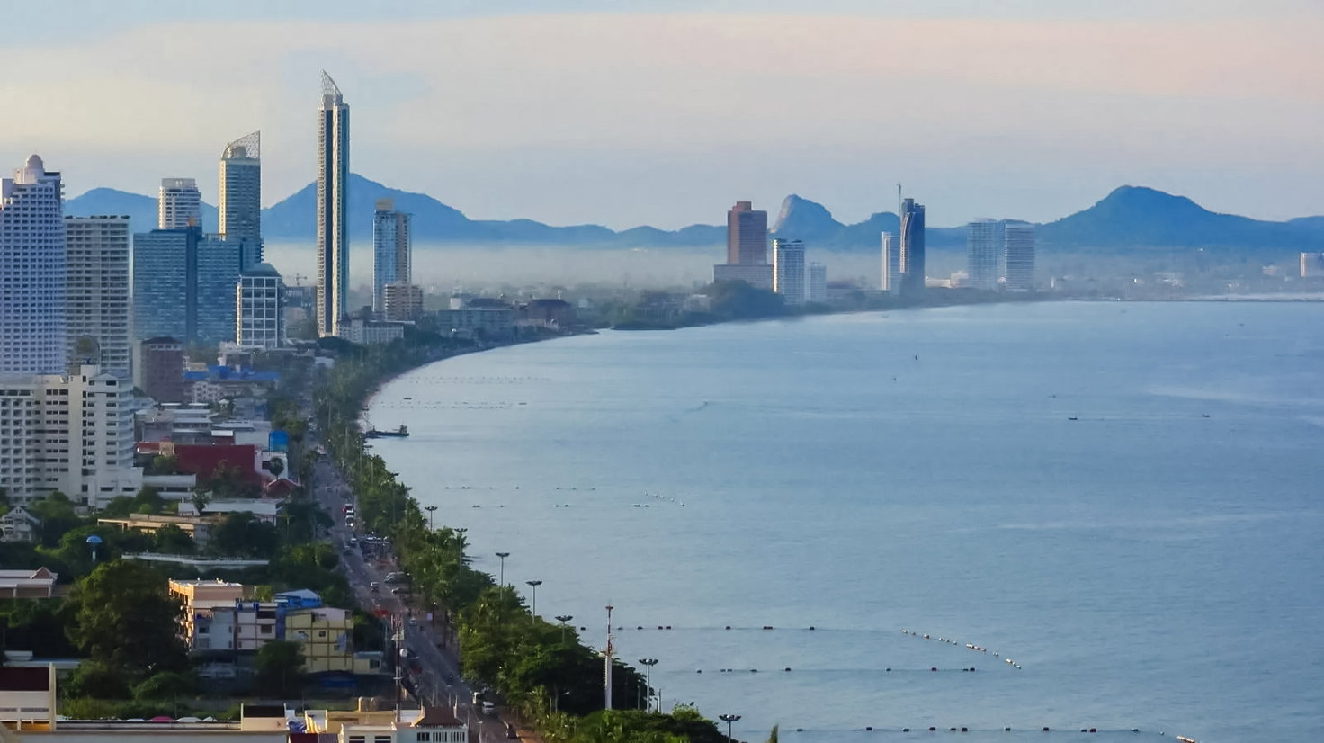 รูป Jomtien Plaza Condotel Luxury Duplex Penthouse for Sale - รูปที่ 16/19