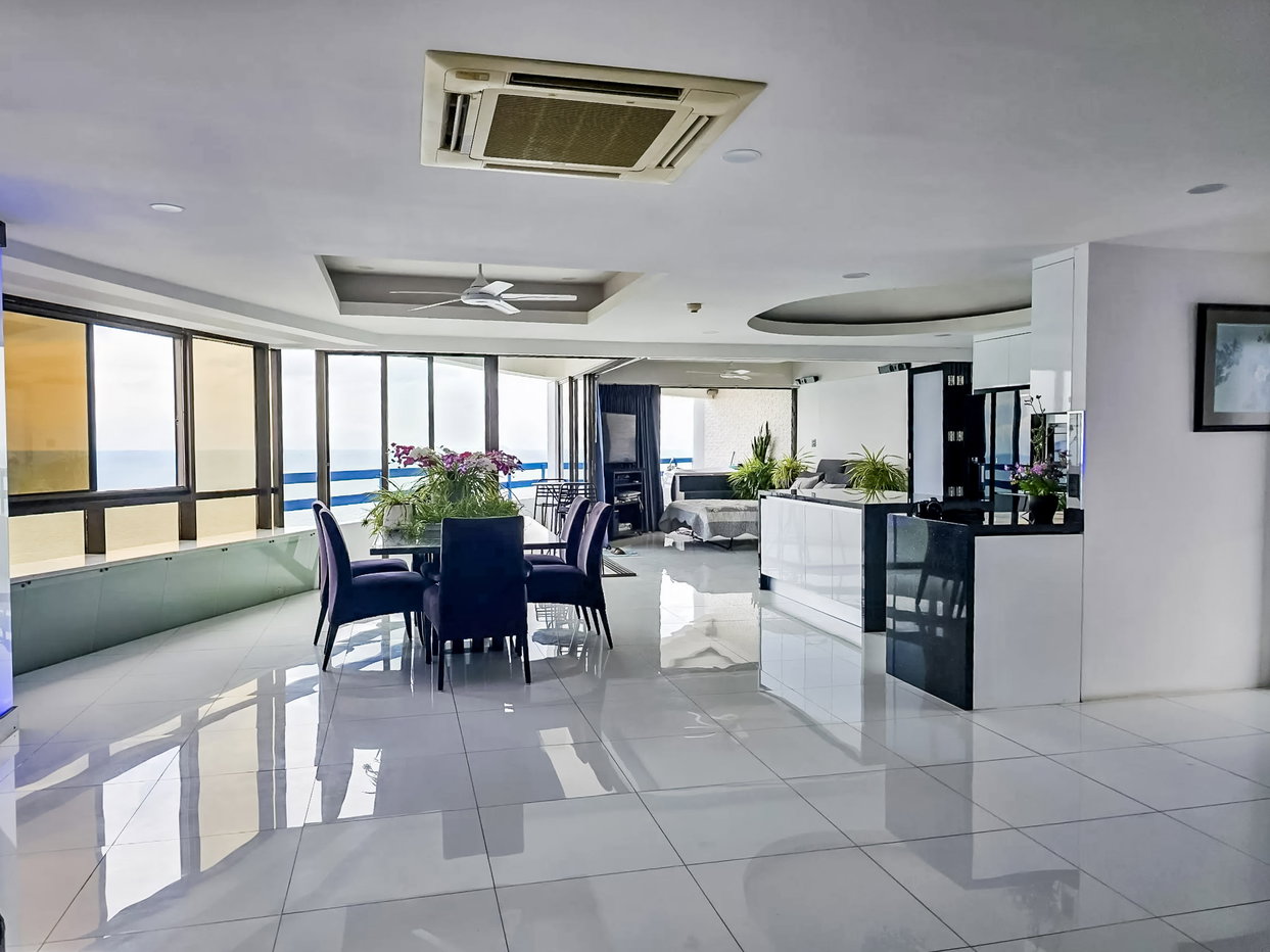 รูป Jomtien Plaza Condotel Luxury Duplex Penthouse for Sale - รูปที่ 12/19