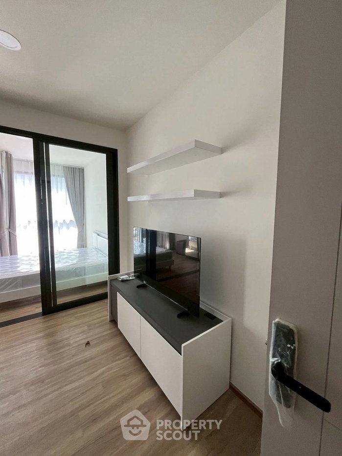 picture 1-BR Condo Near MRT Huai Khwang (300m), The Stage Mindscape Huai Khwang (ID 3094844) - 2/9