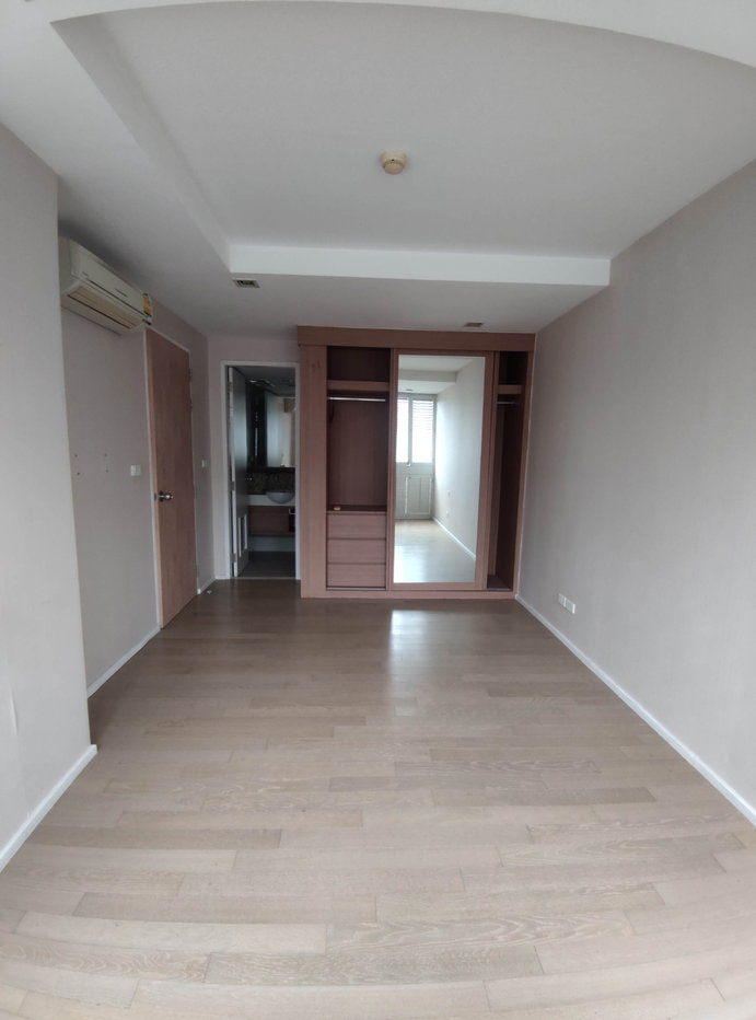 picture Property for Sale: Abstracts Sukhumvit 66/1 The Moon Building: B - 9/13