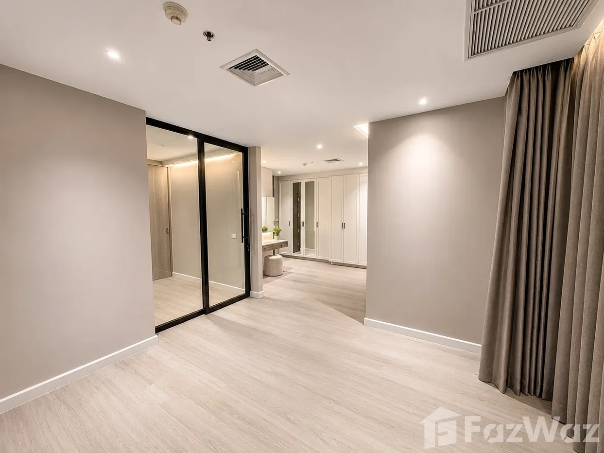 รูป คอนโดหายาก 206 ตร.ม. ชั้นสูง ใกล้ MRT ลาดพร้าว | พื้นที่กว้างพิเศษ พร้อม Walk-In Closet และงานตกแต่งพรีเมียม 1625906 - รูปที่ 3/12