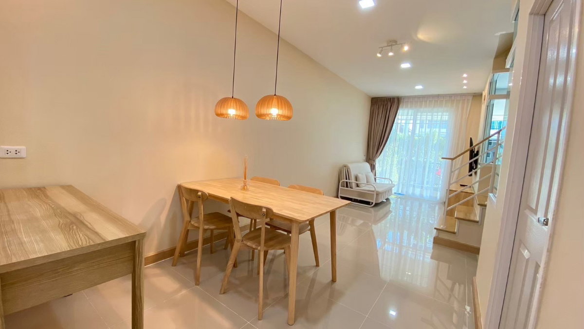 รูป 🏡✨ ให้เช่าทาวน์โฮม 2 ชั้น พร้อมอยู่ | Golden Town สุขุมวิท - ลาซาล - รูปที่ 4/15