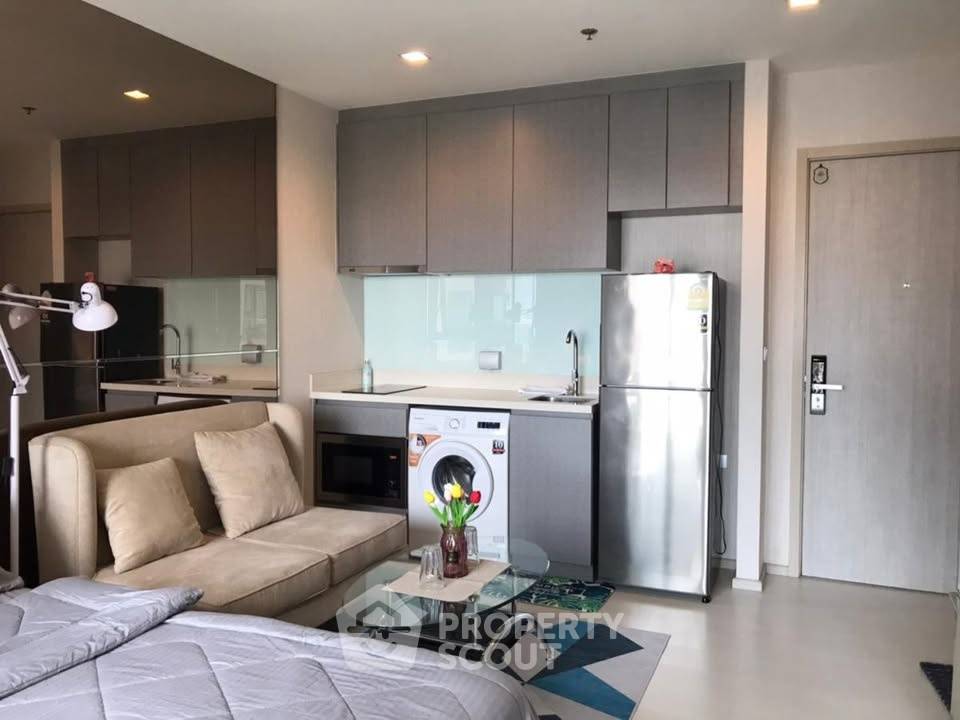 รูป คอนโด 1 ห้องนอน ขนาด 241 ตร.ม. Rhythm Sukhumvit 36-38 ห่าง BTS ทองหล่อ 300 ม. (ID 2457474) - รูปที่ 2/6