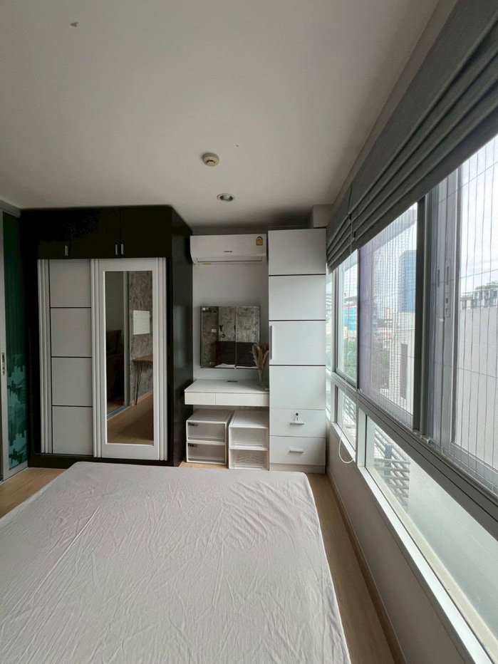 picture 🔥 The Classy Ratchadaphisek 19: Beautiful 31 sq.m. room near MRT Ratchadaphisek, only 10,000 THB/month. Ready to move in! 🏙️✨ - 2/13