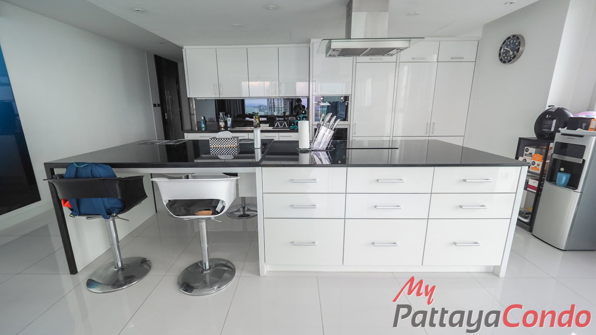 picture 🛏️ 3 Bed - 🛁 4 Bath - 🏙️ Sea View - 🌏 FOREIGN name - 🏢 Sky Residences Pattaya - Ref: AMR97 - 30/37