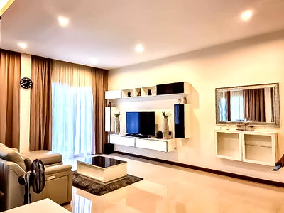 เช่าบ้านเดี่ยว ชลบุรี : Pool Villa for Rent Huai Yai East Pattaya 3Bedroom Private Pool