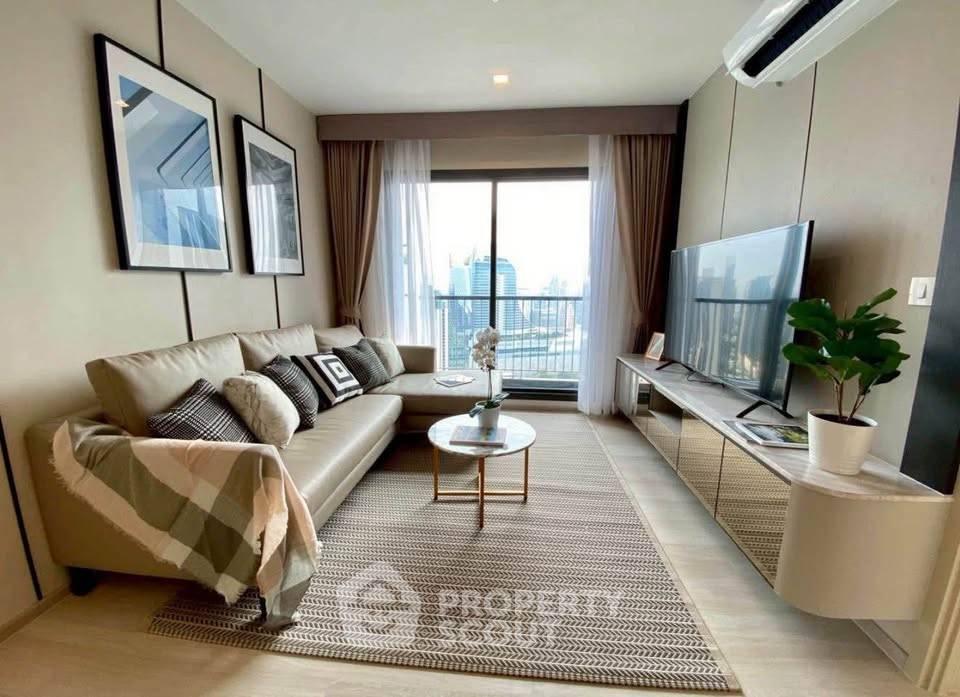 picture 40th-Floor 2-BR Condo At Life One Wireless Near BTS Phloen Chit (ID 3096694) - 2/10