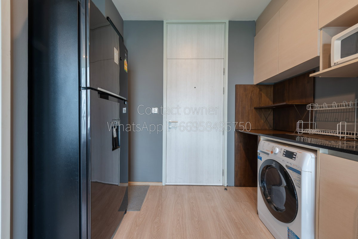 picture For rent by owner : Rare Corner Unit: Quiet Bedroom, High-Floor Privacy, Unobstructed Views | 80m from MRT | Washer-Dryer & Auto Ice Maker Fridge - 8/29