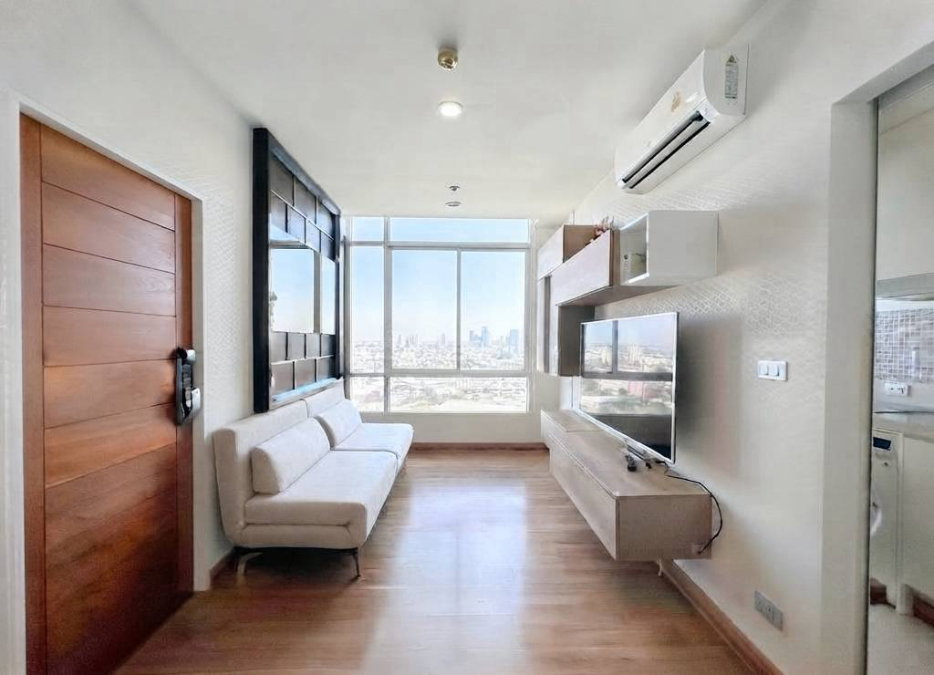 รูป ✨ดีไซน์อบอุ่น แต่งครบจบที่เดียว! | The Sky Sukhumvit • 1นอน 35.5ตร.ม. ชั้นสูง | ใกล้ BTS อุดมสุข | เช่า 13,500.- ⚡ห้องสวยไปไว ทักด่วน! - รูปที่ 3/10