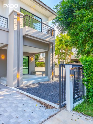 3-bed house for sale, 217 sqm, 68 sq wah, The Centro Watcharapol