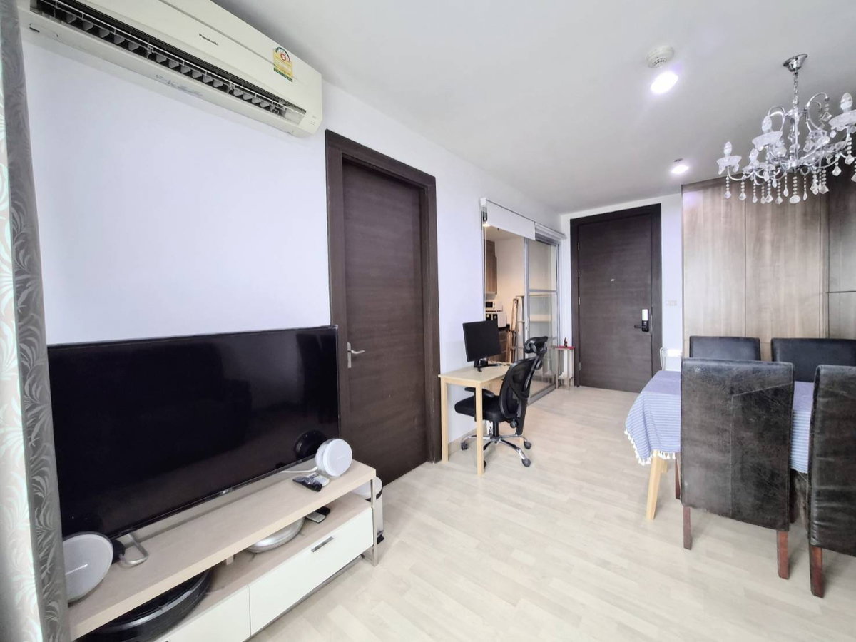 picture Condo for Sale✨“𝐑𝐡𝐲𝐭𝐡𝐦 𝐑𝐚𝐭𝐜𝐡𝐚𝐝𝐚“ ✨𝐒𝐩𝐞𝐜𝐢𝐚𝐥 𝐏𝐫𝐢𝐜𝐞 𝟒.𝟔𝟓 𝐌𝐁.❗️Size 46 Sq.m. 21st Floor - 6/26