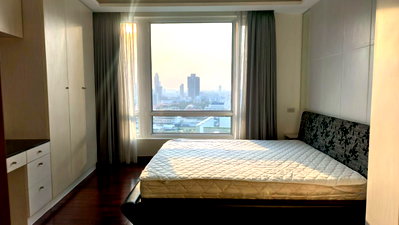 คอนโดให้เช่า : คอนโด Baan Rajprasong (บ้านราชประสงค์) ชั้น 21 ตกแต่งพร้อมอยู่ 77 ตร.ม. ห่างจาก BTS สถานีราชดำริ 180 เมตร