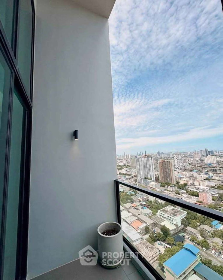 picture High-Floor 2-BR 51 Sqm Altitude Unicorn Sathorn–Tha Phra near BTS Talat Phlu (ID 3094453) - 11/11