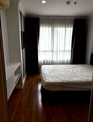 Condos for sale : ✨ Lumpini Place Rama 9 - Ratchada Condo with railway park view, facing east, near MRT Rama 9, only 2.65 million baht!