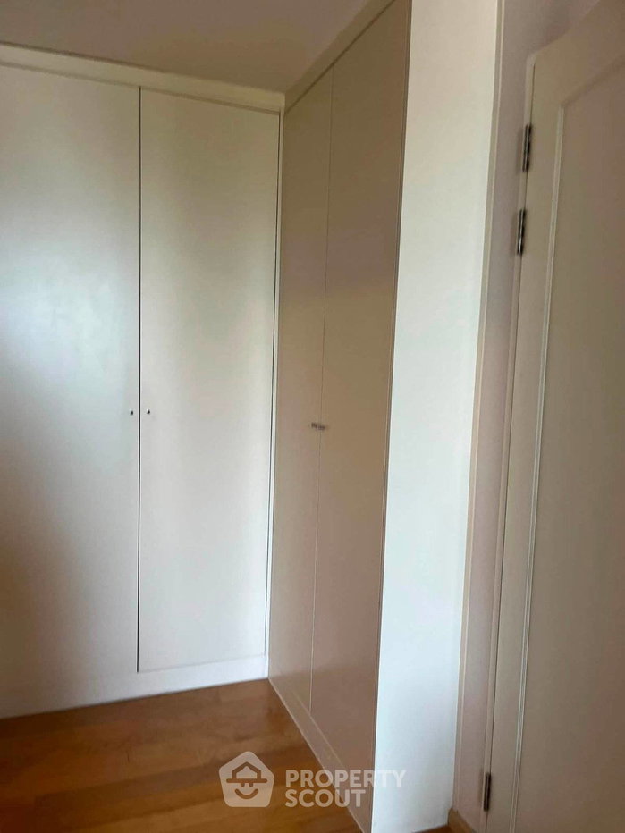 picture High-Floor 1-BR Condo At Villa Asoke, 200m to MRT Phetchaburi (ID 3095060) - 3/6