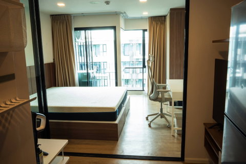 รูปภาพ 🏡 ให้เช่า Kave Town Shift 13,000฿💖 ✨ ตึก D ชั้น 8 ห้องระเบียงยื่น วิวสระ ✅️ พร้อมเข้าอยู่