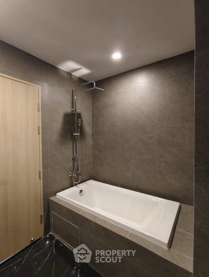 รูป ห้องมุมชั้นสูง 2 ห้องนอน 53 ตร.ม. ที่ Skyrise Avenue Sukhumvit 64 ใกล้ BTS ปุณวิถี 400 ม. (ID 3093974) - รูปที่ 8/9