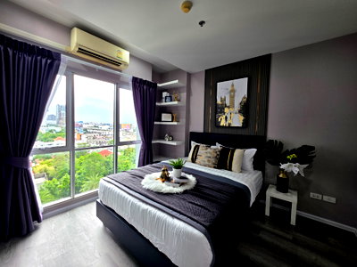 Condos for sale : For Sale: The Key Chaengwattana ⭐Corner Unit with Pool View⭐Spacious Balcony ⭐Ready to Move In