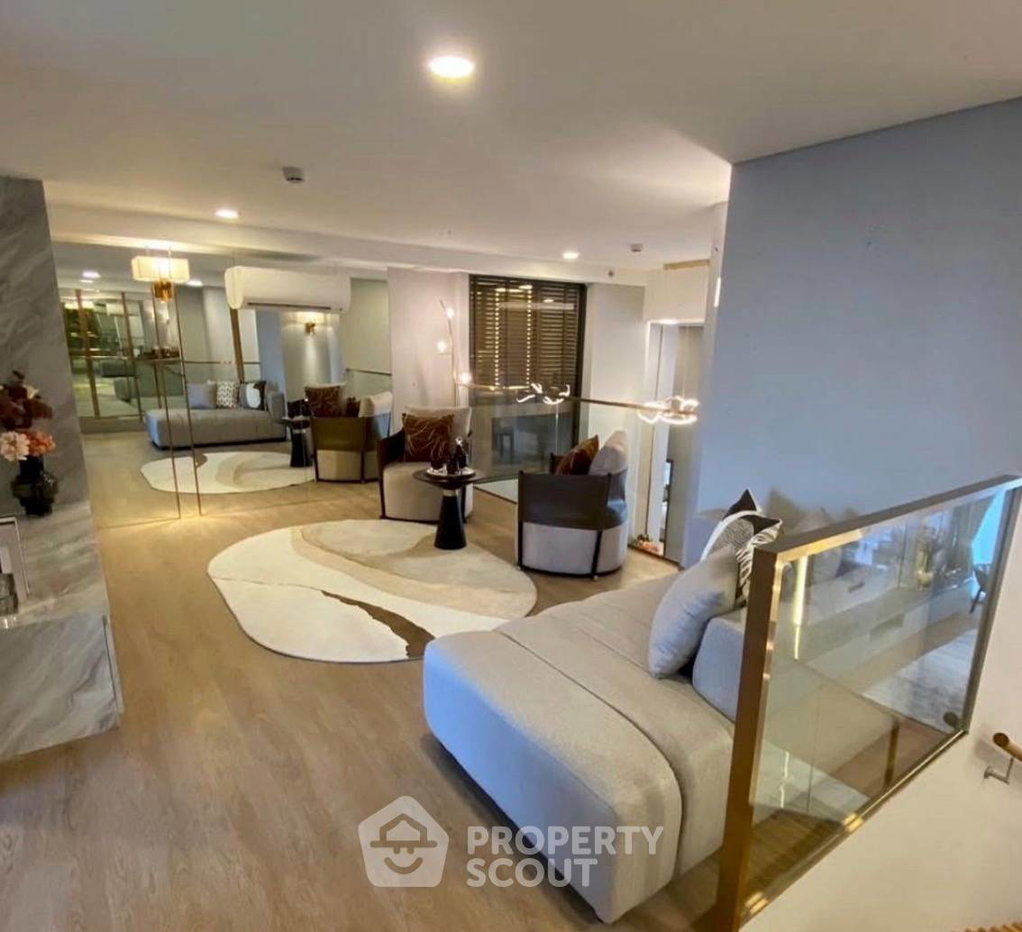 picture High-Floor 3-BR 276 Sqm Landmark @MRTA Station Near MRT Bang Kapi (ID 3048715) - 3/7