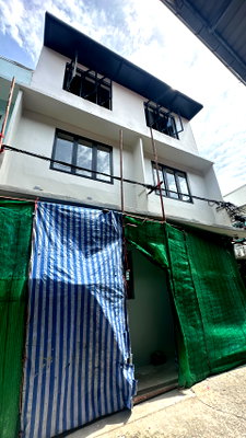 Home office for rent Chulalongkorn University : Newly Renovated 3-Storey Industrial Loft Shophouse for Rent