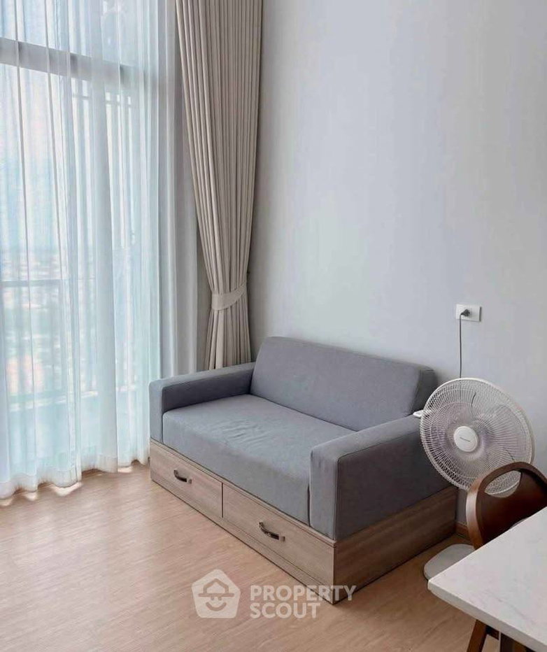 picture High-Floor 2-BR 51 Sqm Altitude Unicorn Sathorn–Tha Phra near BTS Talat Phlu (ID 3094453) - 3/11