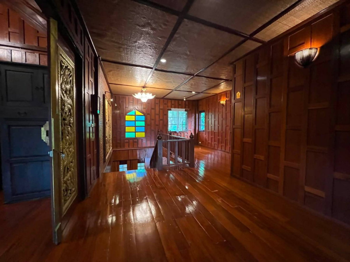 รูป ให้เช่าบ้านทรงไทย 3 ชั้น ท่ามกลางธรรมชาติ บนดอยบ้านปง อำเภอหางดง เชียงใหม่ (R1352) T.0946511456 - รูปที่ 4/28