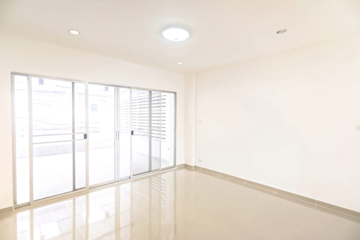 picture CB006, Home Office for sale 5 Br., Pracha Uthit-Pradist Manudharm. - 9/23