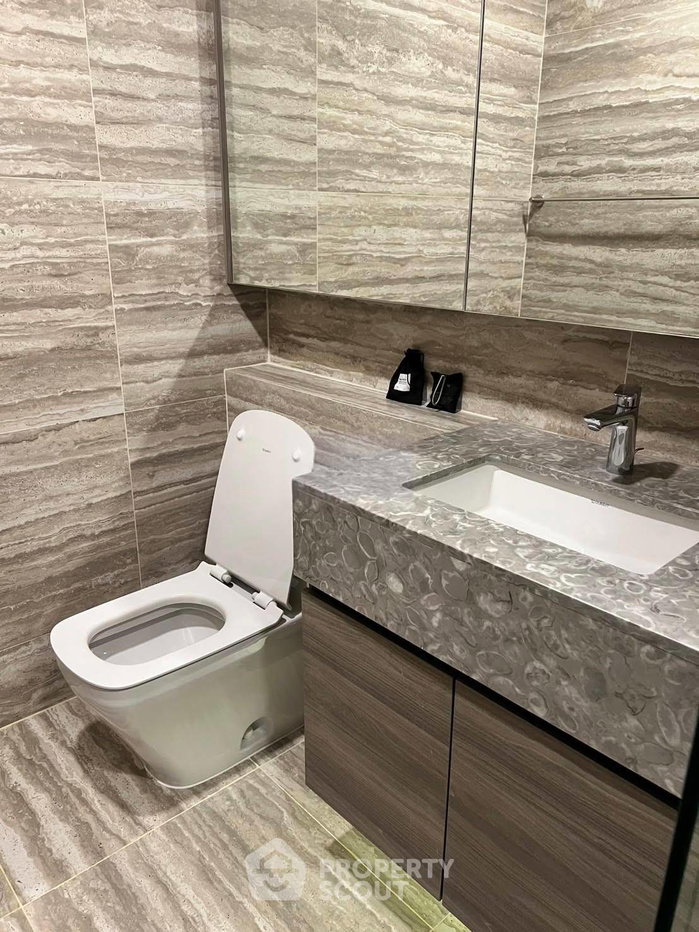 picture High-Floor 1-BR 42 Sqm Celes Asoke near MRT Sukhumvit (50m) (ID 2997521) - 5/11