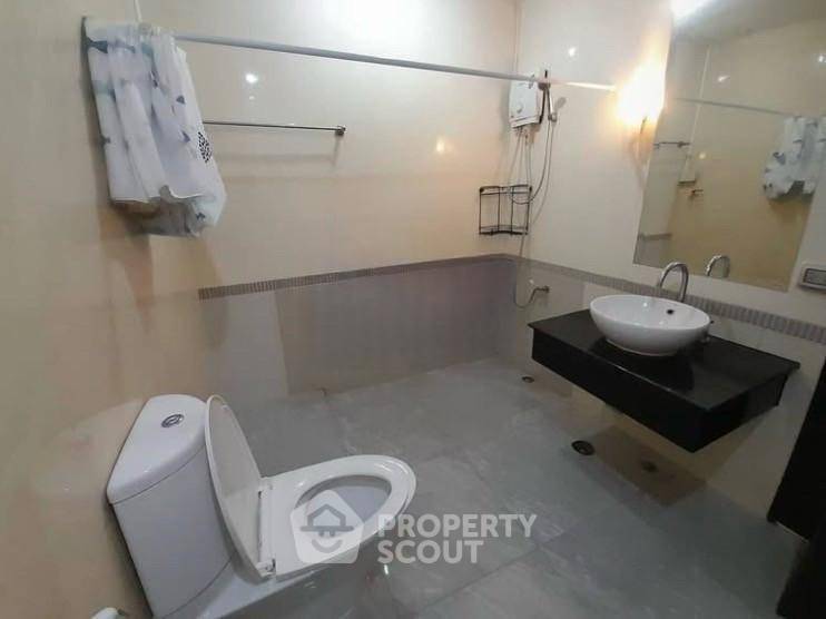 picture 1-BR 48 Sqm Condo, Baan Klang Krung Siam-Pathumwan, 100m to BTS Ratchathewi (ID 3084416) - 7/10