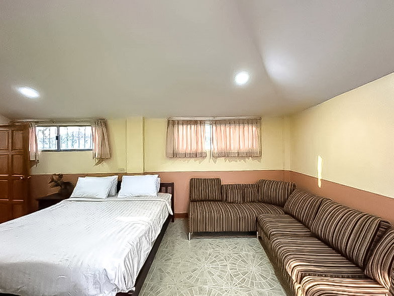 รูป House for Sale Chaiyapruek Jomtien 5Bedroom Private Pool - รูปที่ 4/14