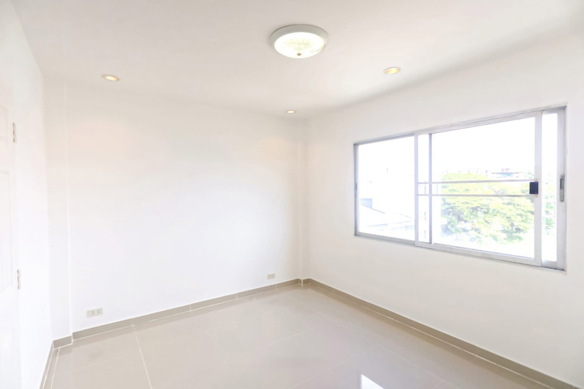 picture CB006, Home Office for sale 5 Br., Pracha Uthit-Pradist Manudharm. - 23/23