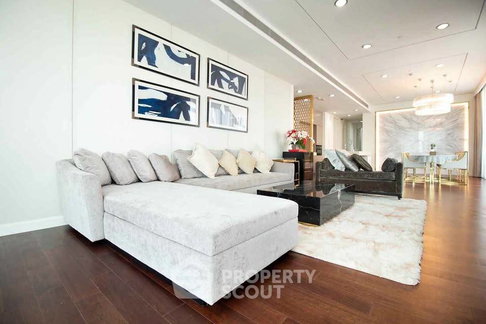 Pet-Friendly 3-BR 197 Sqm Condo Near BTS Phrom Phong, Marque Sukhumvit (ID 3096223)