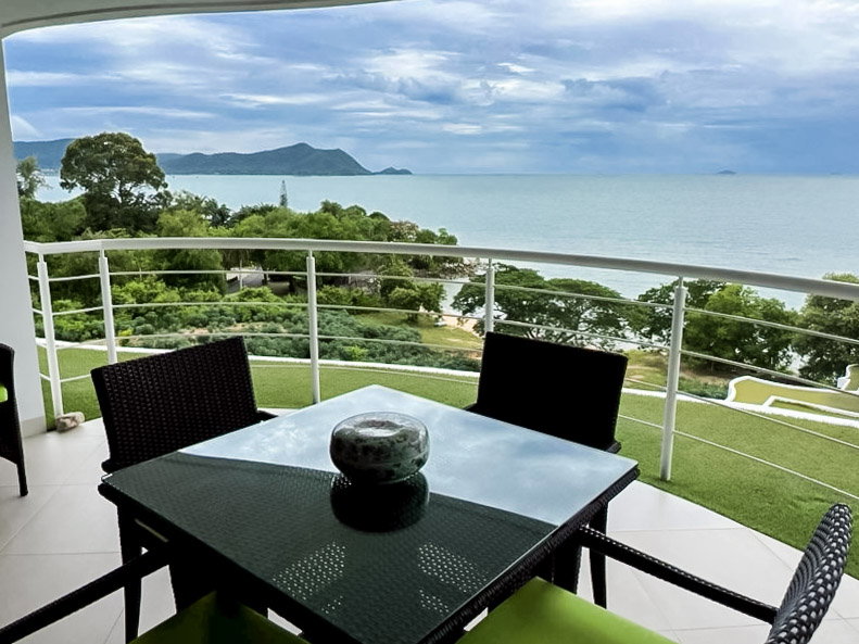 รูป PURE Sunset Beach Luxury Oceanfront Penthouse for Sale - รูปที่ 1/17