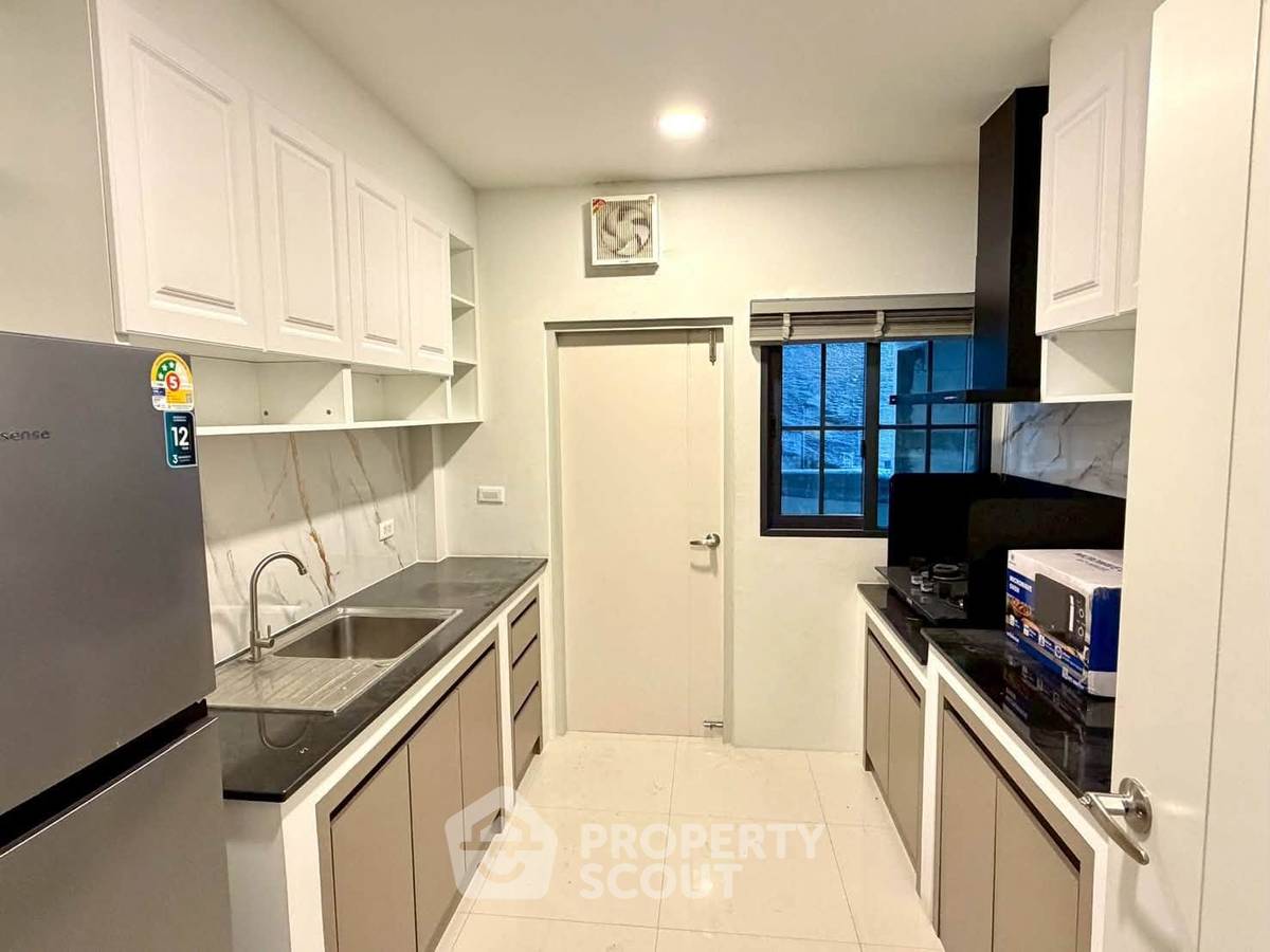 รูป บ้านเช่า 4 ห้องนอน 300 ตร.ม. เพ็ทได้ ศูนย์กลางบังนา บางแก้ว (ID 3097173) - รูปที่ 8/9