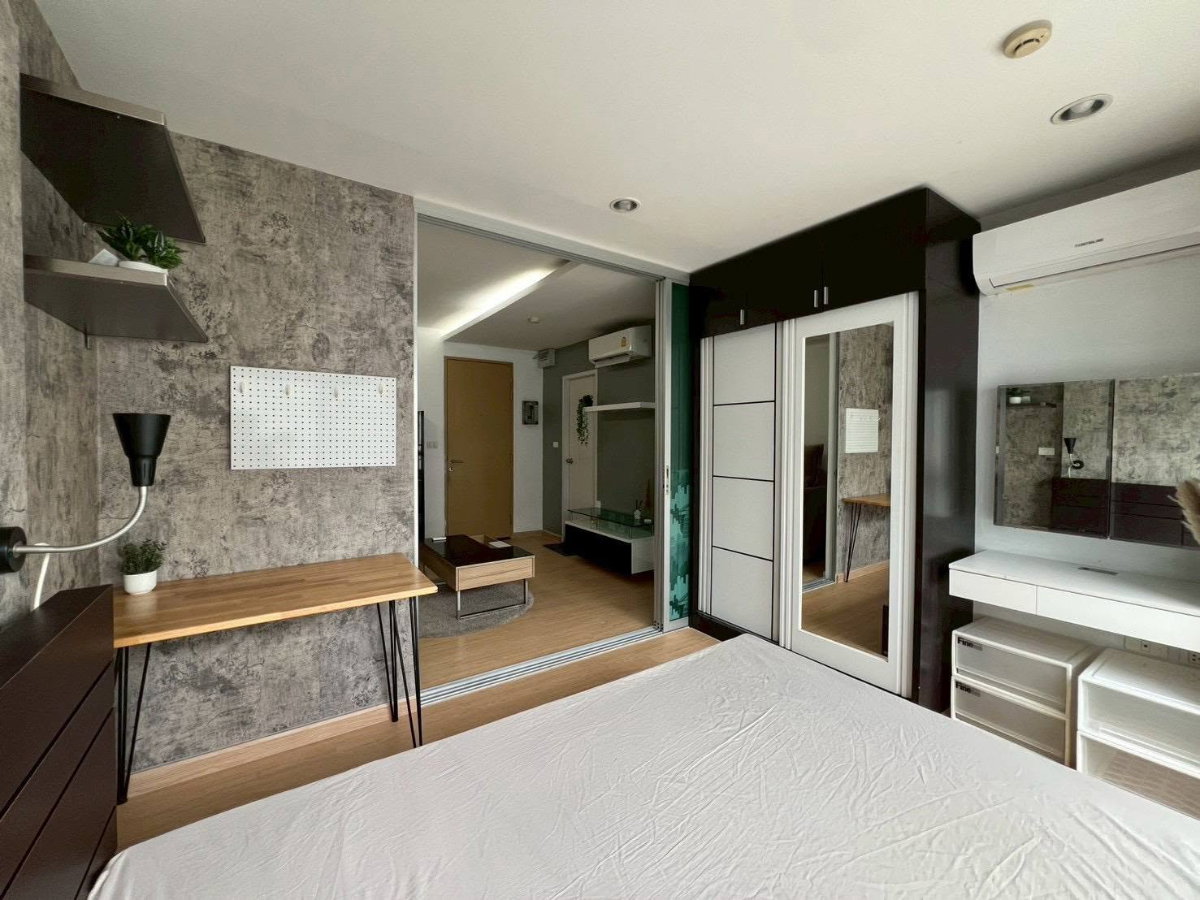 picture 🔥 The Classy Ratchadaphisek 19: Beautiful 31 sq.m. room near MRT Ratchadaphisek, only 10,000 THB/month. Ready to move in! 🏙️✨ - 4/13