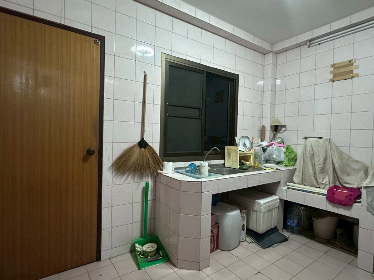 picture Single house for rent in Samet Thong Thani Village. - 9/13