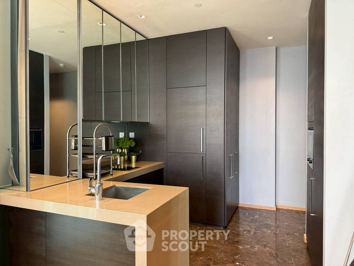 picture 1-BR 55 Sqm Ground Floor At 28 Chidlom, 300m to BTS Chit Lom (ID 3051921) - 7/18