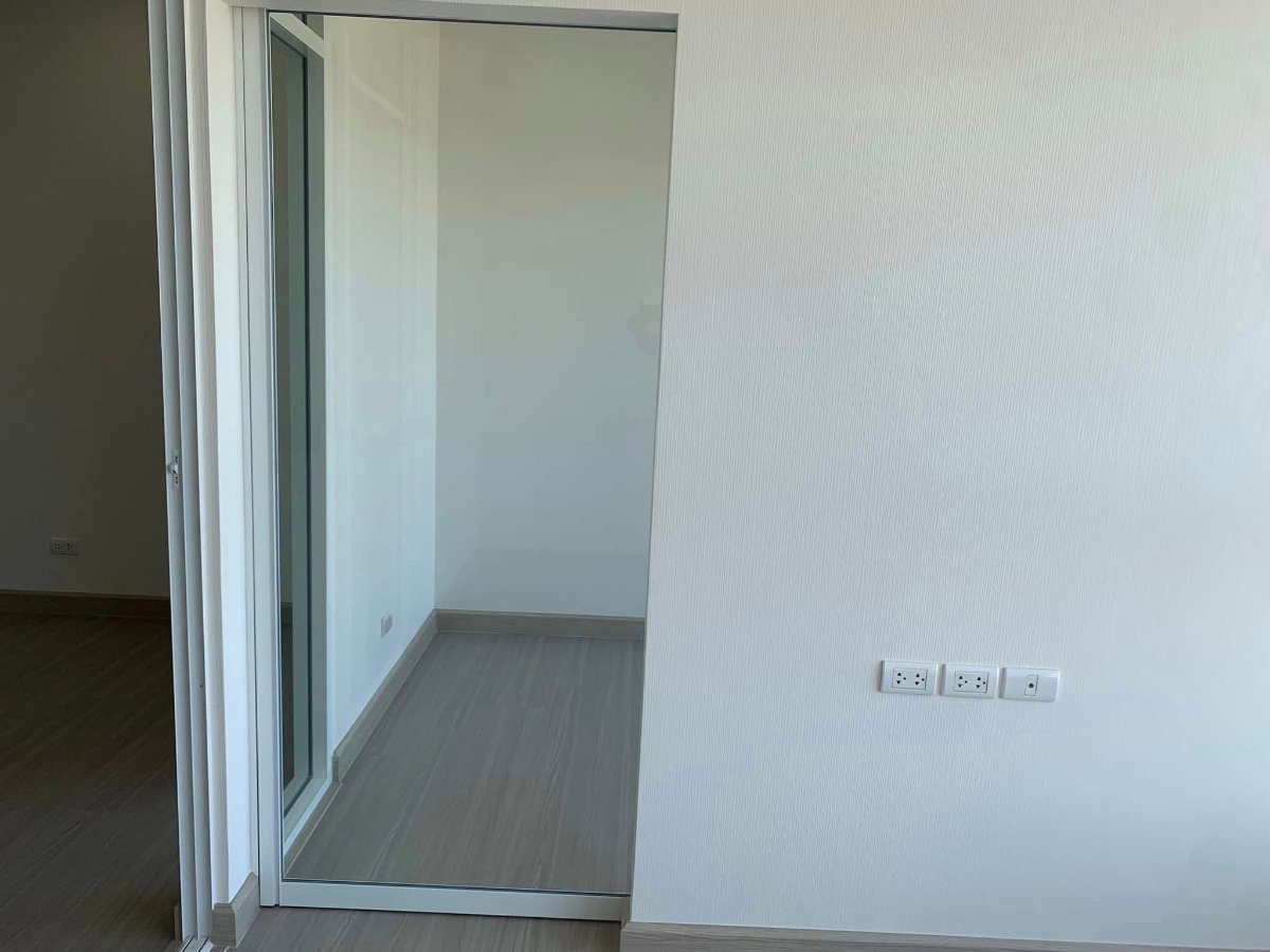 picture Owner Post Sell Supalai Loft Sathron - Ratchaphruek - 12/18