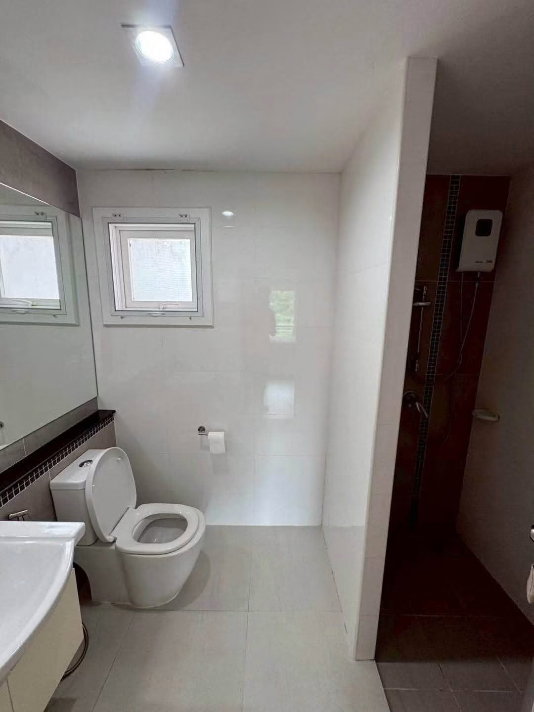 รูป 🏡 บ้านให้เช่า บ้านเดี่ยว 2 ชั้น ** แปลงมุม ** ในโครงการคุณภาพ ใกล้สนามบินเชียงใหม่ โซนแม่เหียะ บรรยากาศเงียบสงบ ปลอดภัย รปภ. 24 ชม. - รูปที่ 13/17