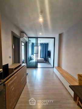คอนโด 1 ห้องนอน ชั้นสูง 17 40 ตร.ม. Life Asoke - Rama 9 300 ม. ถึง MRT พระราม 9 (ID 2479242)